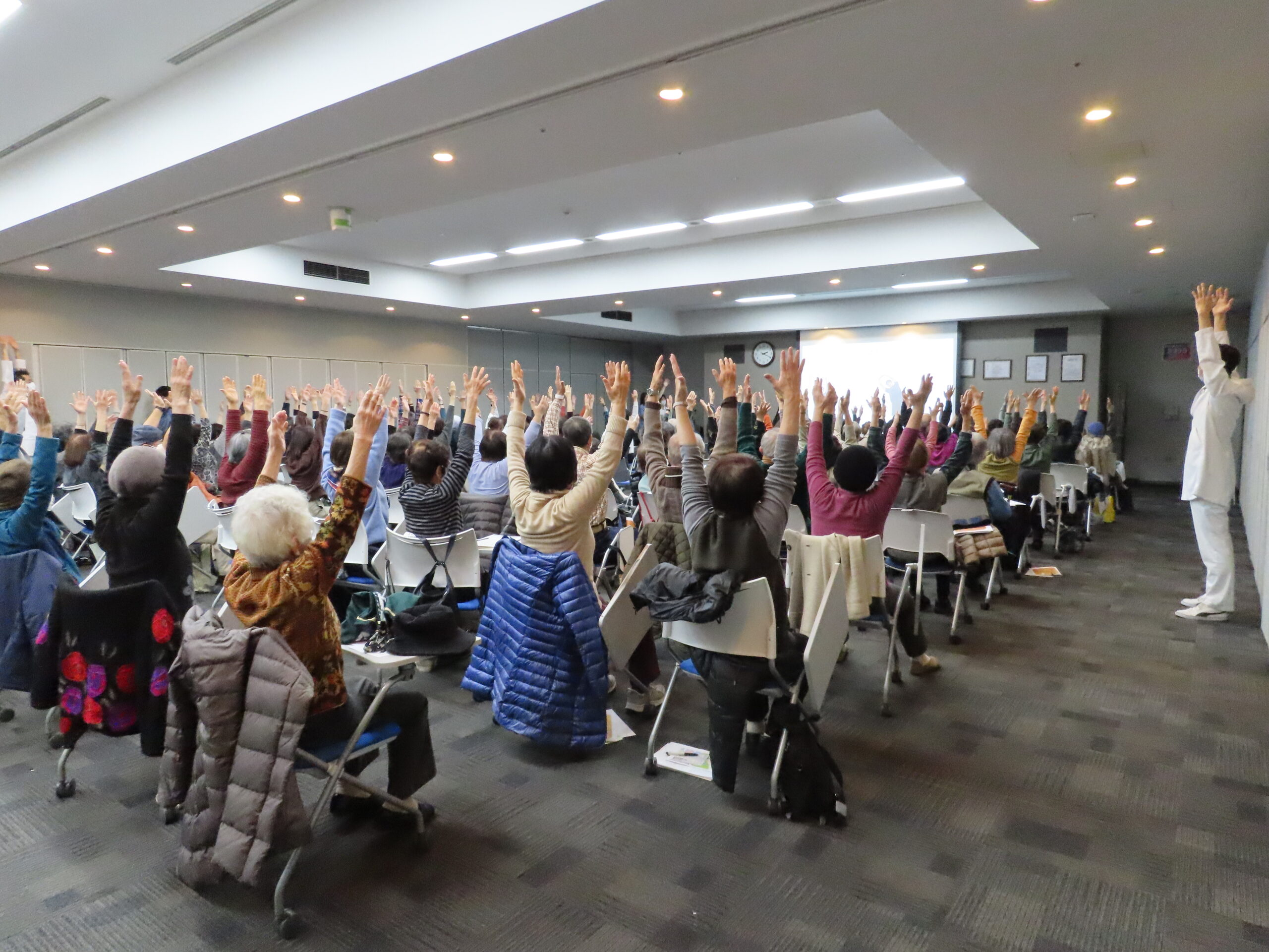 骨粗しょう症市民公開講座を開催しました | 済生会横浜市東部病院 骨粗しょう症市民公開講座を開催しました | 済生会横浜市東部病院